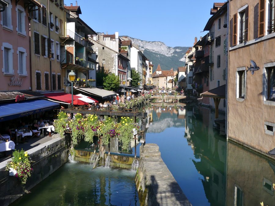 Le canal du Thiou, dans la vieille ville d'Annecy