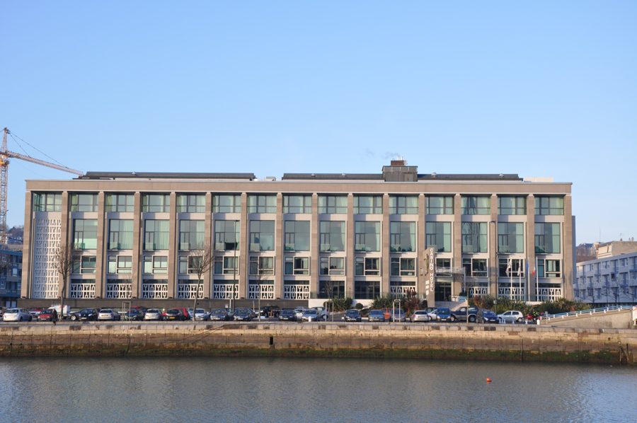 Le bâtiment du casino du Havre, sur le bassin